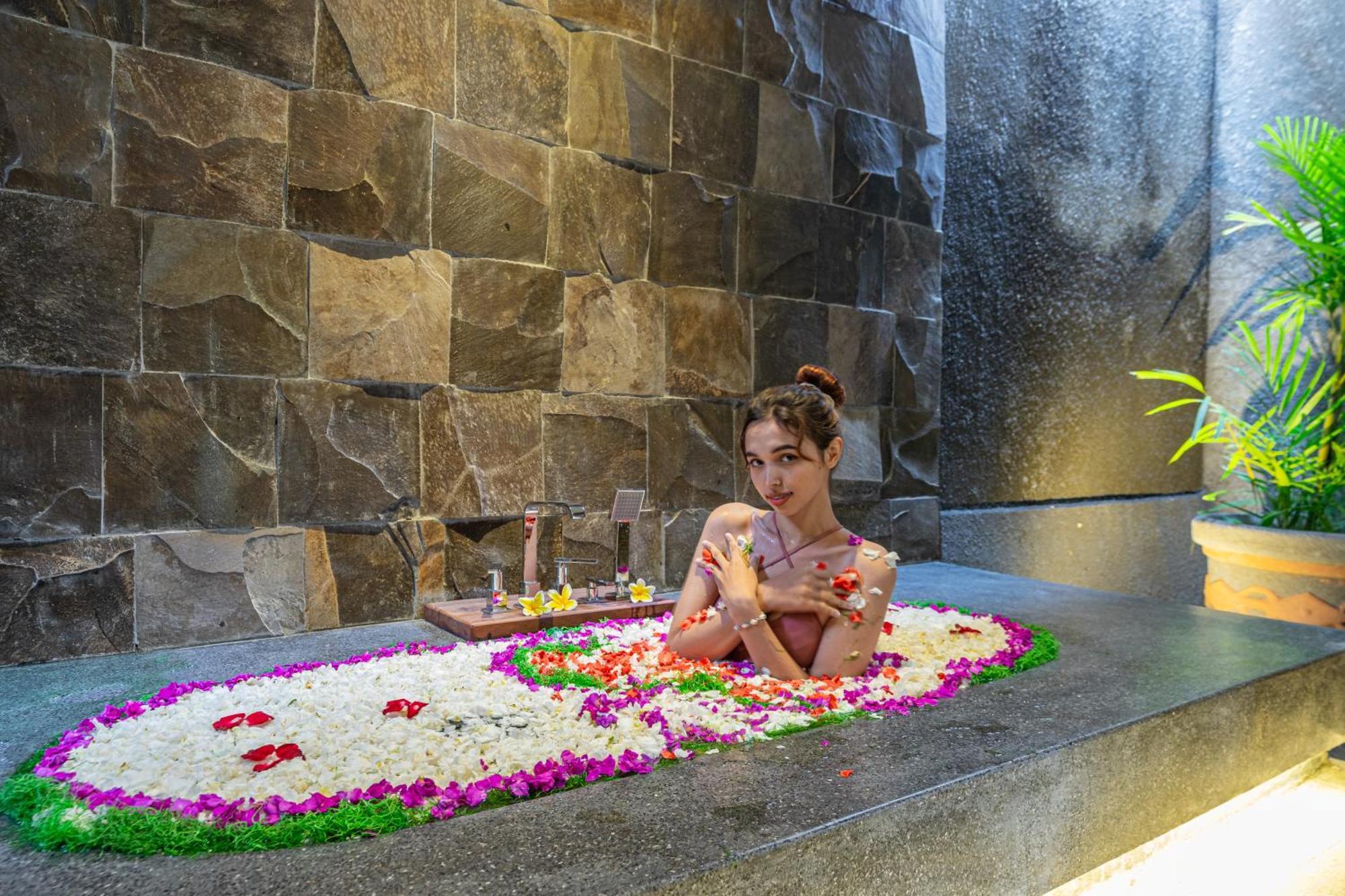 Pousada Brand New Luxury 3br Ethnic #4 Ubud